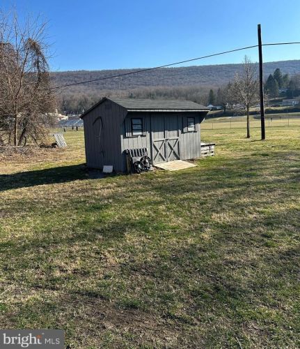 1809 State Rd, Duncannon PA  17020-9019 exterior
