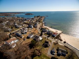 220 Giants Neck Rd, Niantic, CT 06357-2105