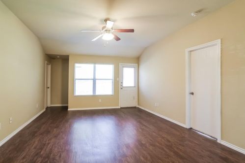 835 Katydid Ct, Conroe TX  77301-5511 exterior