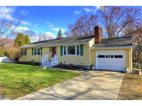 203 River St, Milford, CT 06460-3411