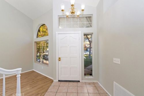 6837 Groves St, Chino, CA 91710-7329