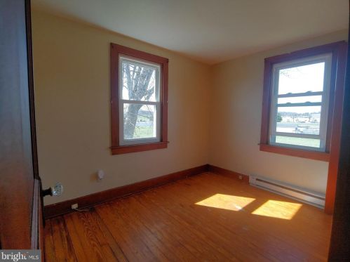 1550 Broadway, Hanover PA 17331-2555 exterior