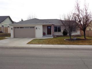 5296 Offenhauser Dr, Winnemucca, NV 89445-4180