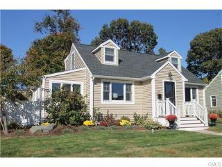 125 Eastern Pkwy, Milford, CT 06460-4902