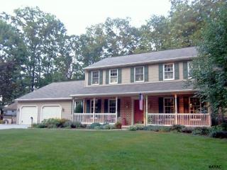 215 Taylor Rd, York, PA 17406-7750