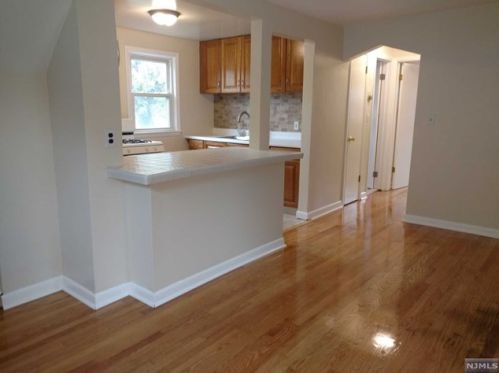 25 Druid Ave, Dumont NJ  07628-1921 exterior