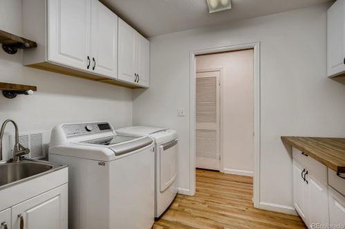 4230 Pearl St, Englewood CO 80113-4741 exterior