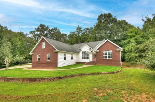 410 Crabapple Ln, Ellijay, GA 30540-2126