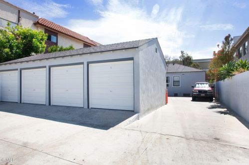 221 Isabel St, Glendale CA  91207-1722 exterior