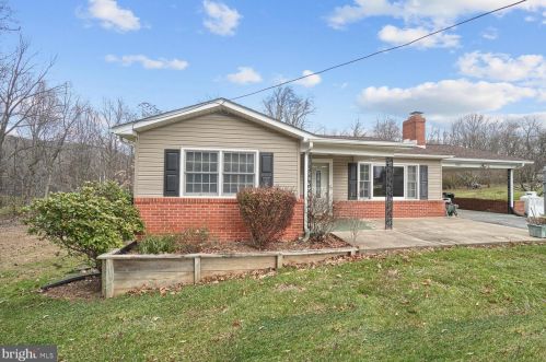 14821 Sabillasville Rd, Graceham, MD 21788-1619