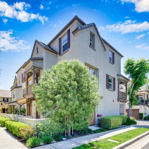 13201 Copra Ave, Chino, CA 91710-8105