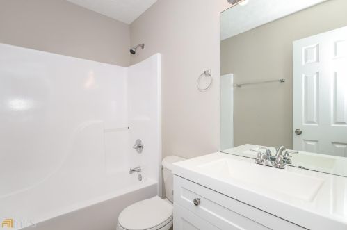 105 Woodridge Dr, Stockbridge GA  30281-1704 exterior