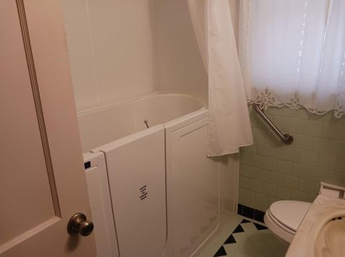 1220 San Felipe St, Angleton TX 77515-5405 exterior