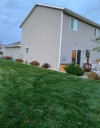 6886 24th St, Saint Cloud, MN 56303-4803