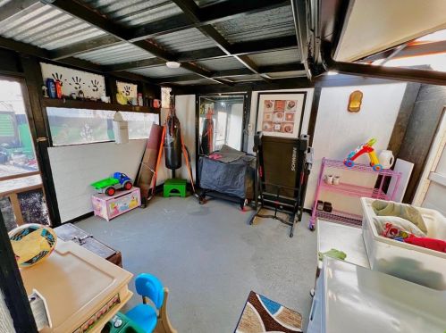 2102 Sam Houston Blvd, Carrollton TX 75006-7648 exterior