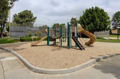 3791 Carmel Ave, Irvine CA  92606-1717 exterior