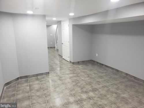 4816 10th St, Philadelphia PA  19141-3930 exterior