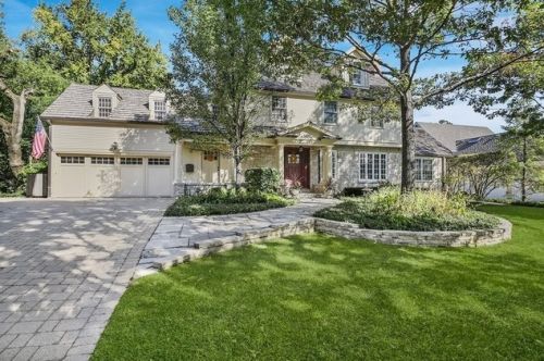 1038 Golfview Rd, Glenview, IL 60025-3118