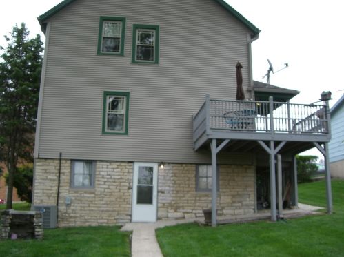 542 Czacki St, Lemont, IL 60439-4004