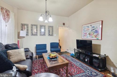 1655 61 St, Philadelphia PA 19151-3923 exterior