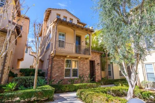 15 Tall Oak, Irvine CA  92603-4213 exterior