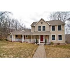 76 Turkey Hill Rd, Chester, CT 06412-1132