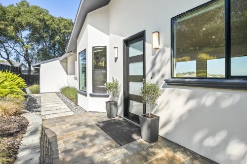 35 Oak View Dr, San Rafael, CA 94903-3836