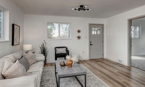 995 King St, Denver CO  80204-3112 exterior