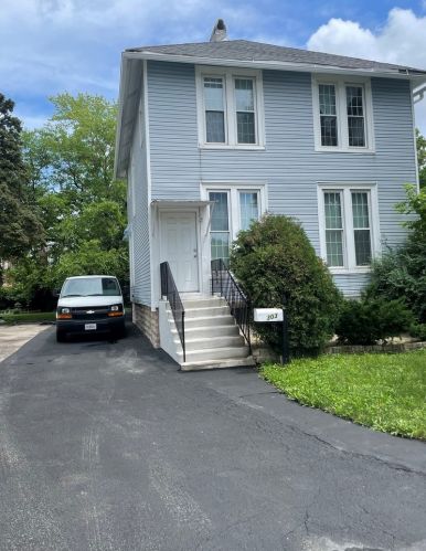 303 5th Ave, Broadview, IL 60153-1649