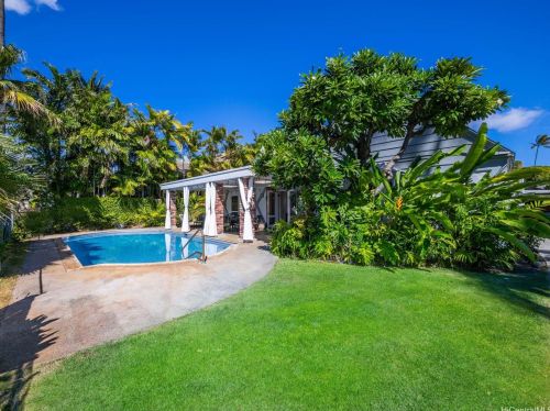 4561 Aukai Ave, Honolulu HI  96816-5209 exterior