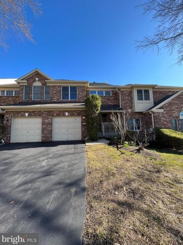 12 Wilkinson Way, Princeton NJ  08540-7362 exterior