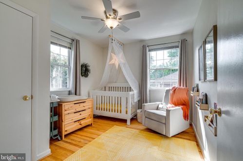 2218 Osborn Dr, Silver Spring MD 20910-1323 exterior