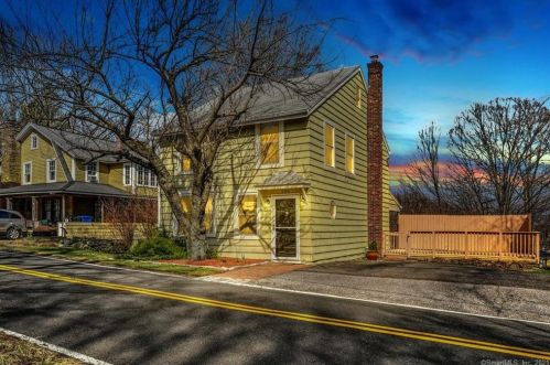288 Wheeler Rd, Upper Stepney, CT 06468-1921