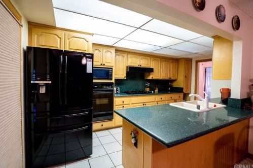 2908 Elmlawn Dr, Anaheim CA  92804-3915 exterior