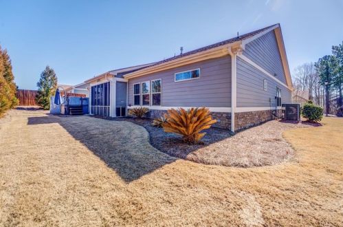 1558 Renaissance Dr, Conyers GA  30012-3895 exterior