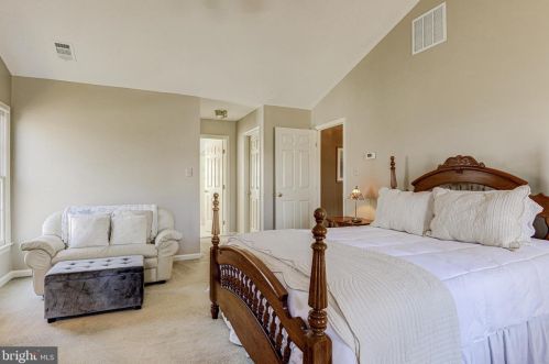 2407 Starcrest Dr, Silver Spring MD 20904-5459 exterior