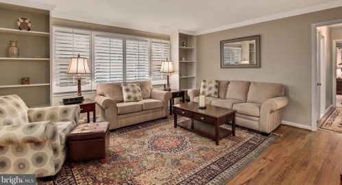 176 Berrywood Dr, Severna Park MD 21146-2033 exterior