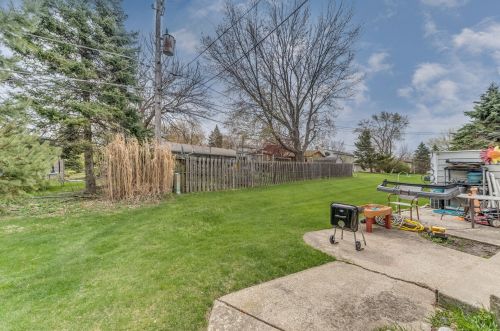 1528 Stonehenge Dr, Sycamore IL  60178-2659 exterior
