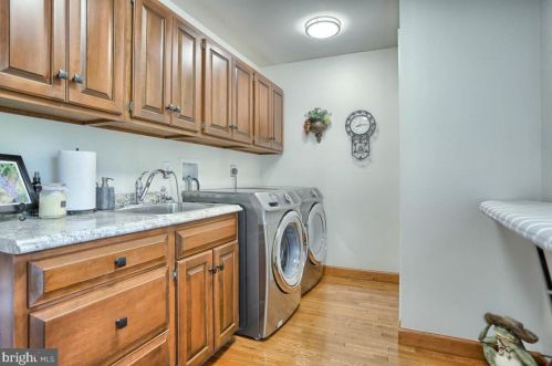 54 Strayer Dr, Carlisle PA 17013-4404 exterior