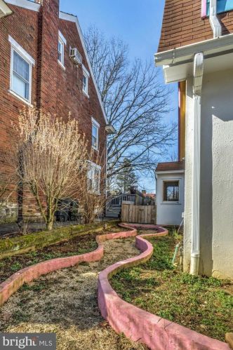 48 Cottage Ave, Lancaster PA  17602-3212 exterior