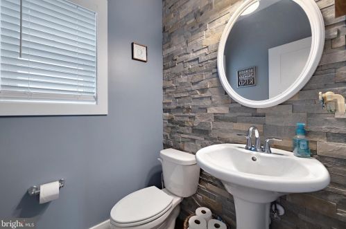 31 Chrisba Rd, Severna Park MD  21146-3060 exterior