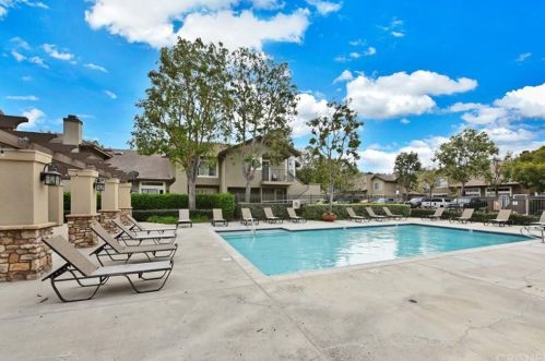 571 Glenhurst Dr, Anaheim CA  92808-1927 exterior