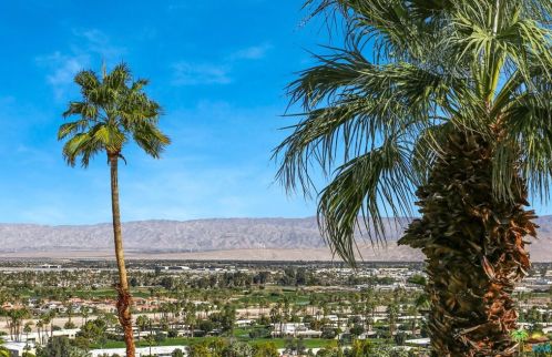 2130 Southridge Dr, Palm Springs, CA 92264-4964
