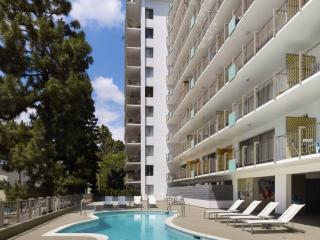 1850 Whitley Ave, Los Angeles CA  90028-4968 exterior