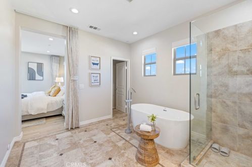 103 Rinaldi, Irvine CA  92620-2865 exterior