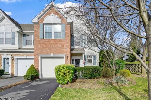 100 Surrey Ct, Nutley, NJ 07110-3916