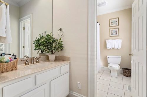 2169 Cumberland Dr, Smyrna GA  30080-4601 exterior