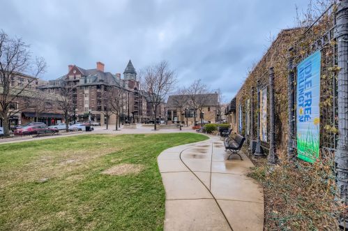 200 Campbell St, Arlington Hts IL  60005-1488 exterior