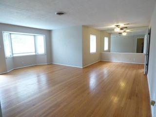 3830 Grennoch Ln, Houston TX  77025-2408 exterior