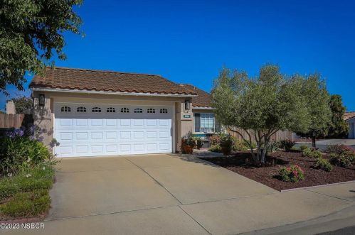 2522 Santa Rosa St, Santa Maria, CA 93455-1733